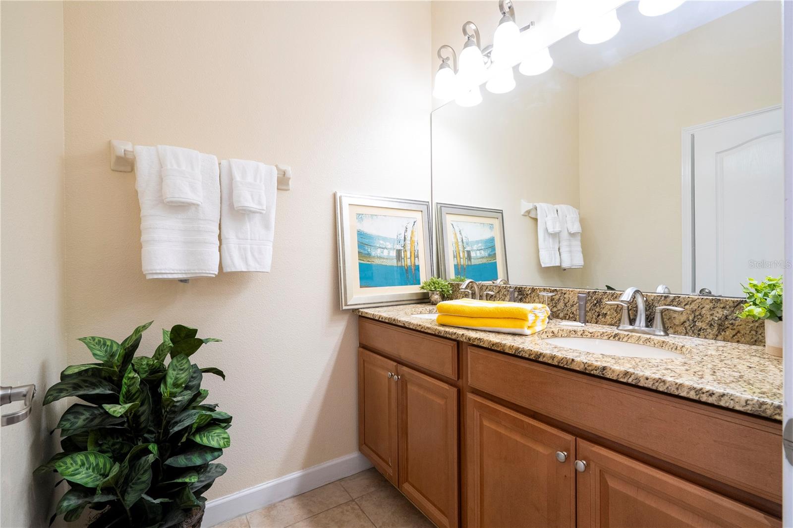 Image 25 of 38 For 8935 Candy Palm Road