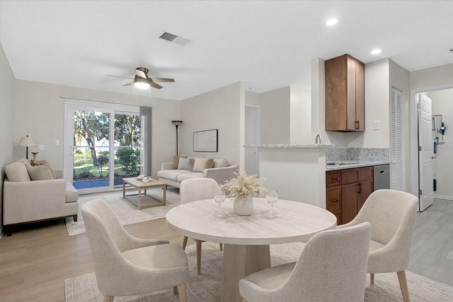 Image 10 of 54 For 2532 Grassy Point Drive 106