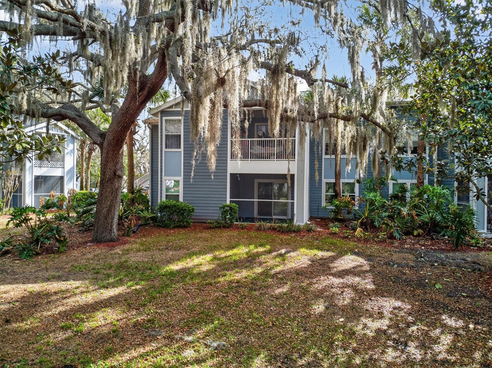 Image 44 of 54 For 2532 Grassy Point Drive 106