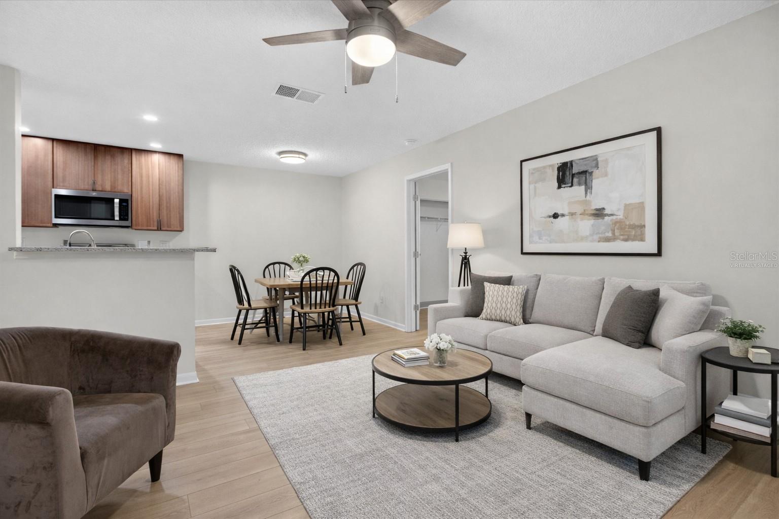 Image 6 of 54 For 2532 Grassy Point Drive 106