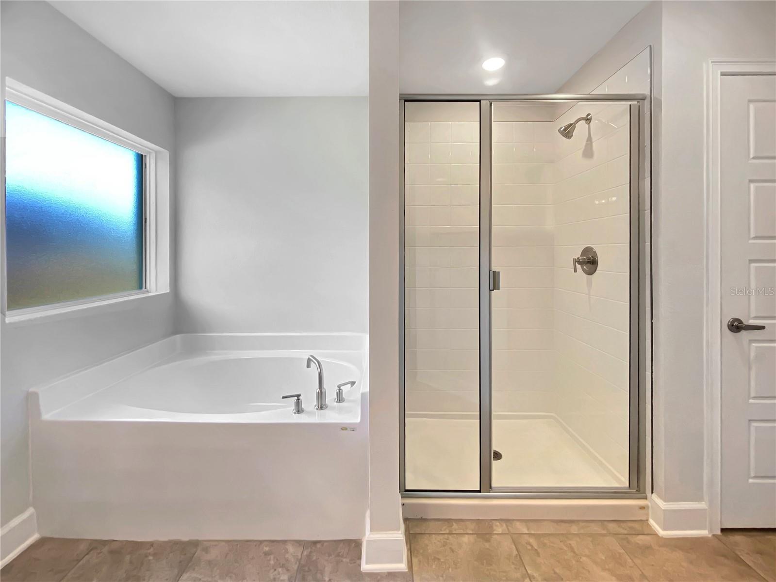 Image 13 of 23 For 7600 Bent Tree Loop