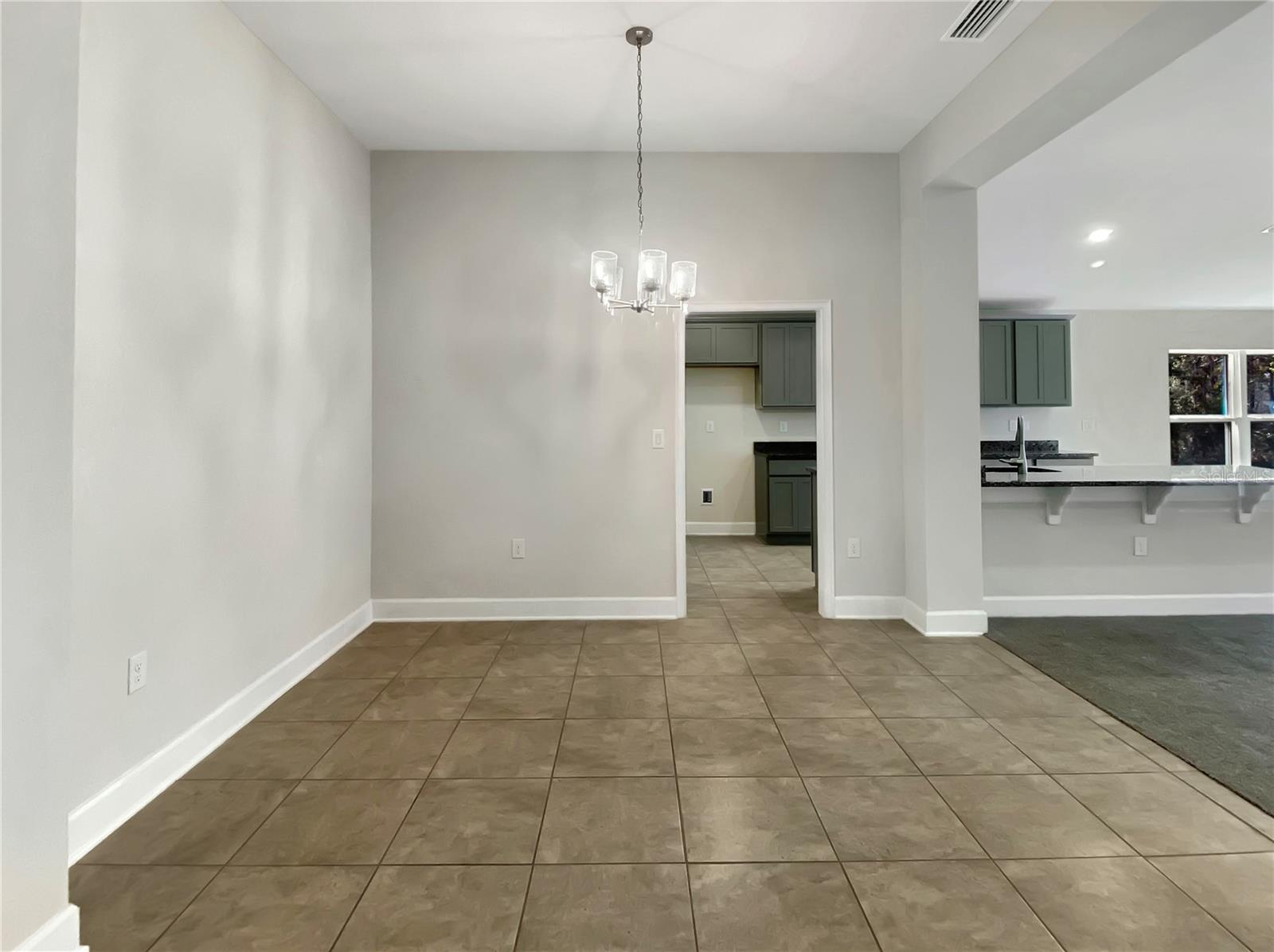 Image 4 of 23 For 7600 Bent Tree Loop