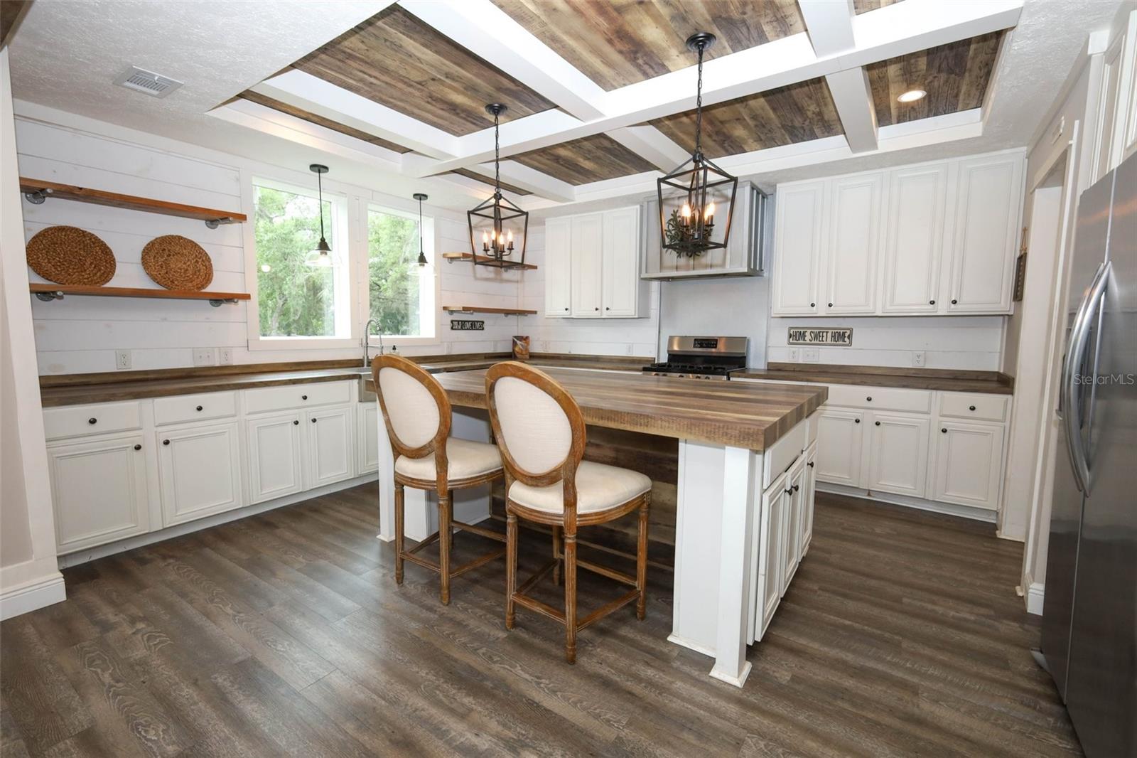 Image 13 of 76 For 2269 Mullet Lake Park Road