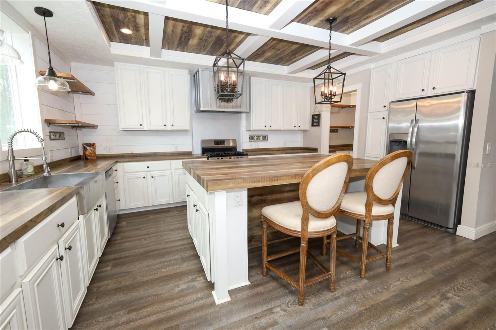 Image 15 of 76 For 2269 Mullet Lake Park Road