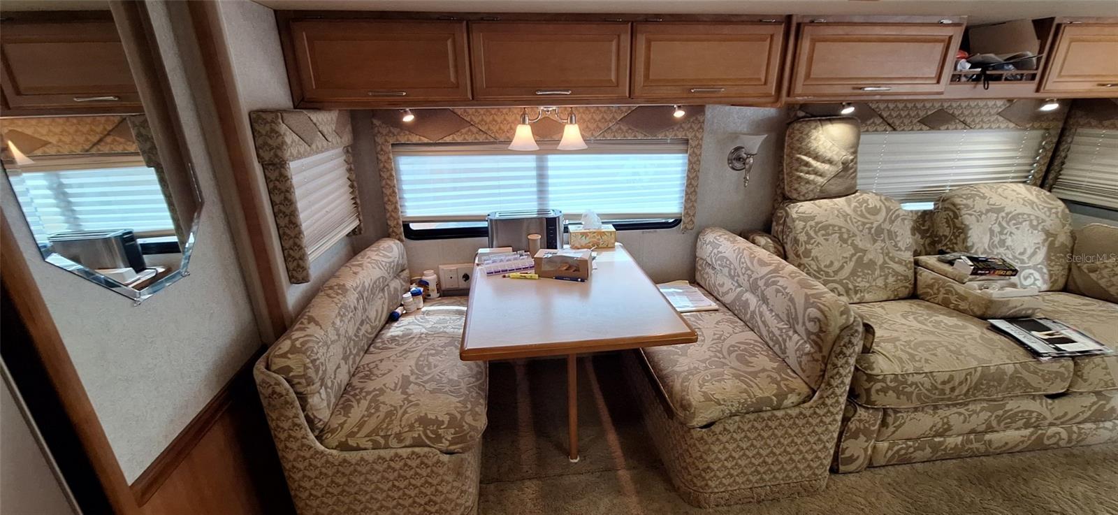 Image 13 of 18 For 7018 Fairview Village Circle