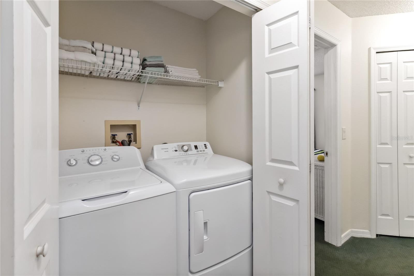 Image 20 of 33 For 2040 Royal Bay Boulevard 30