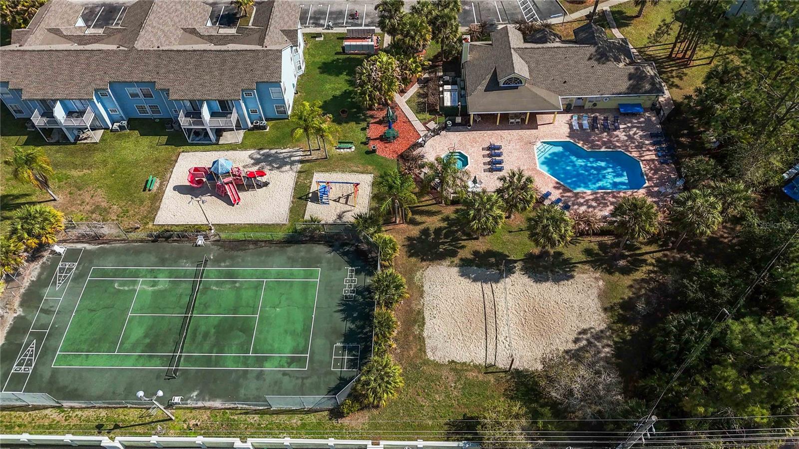 Image 31 of 33 For 2040 Royal Bay Boulevard 30