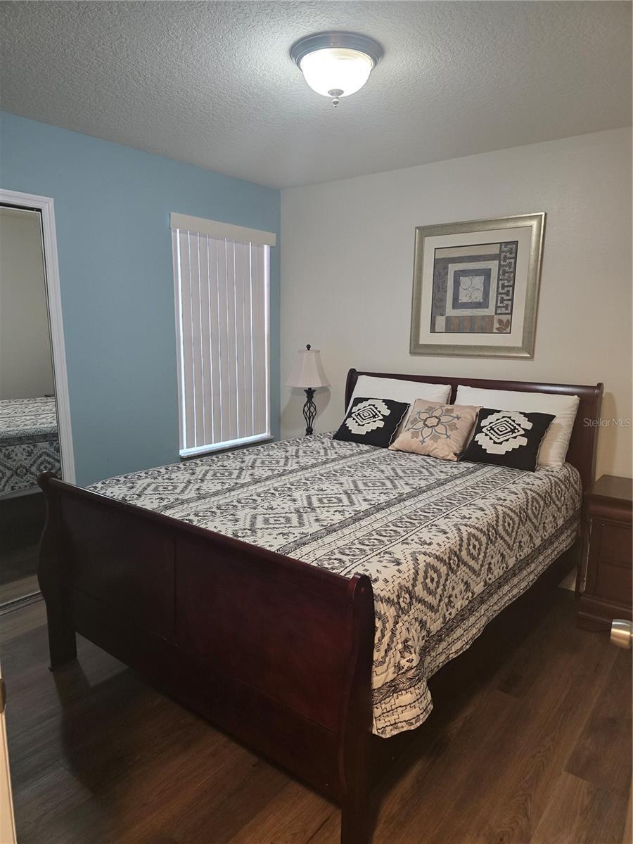 Image 16 of 36 For 8704 Knightsbridge Court B