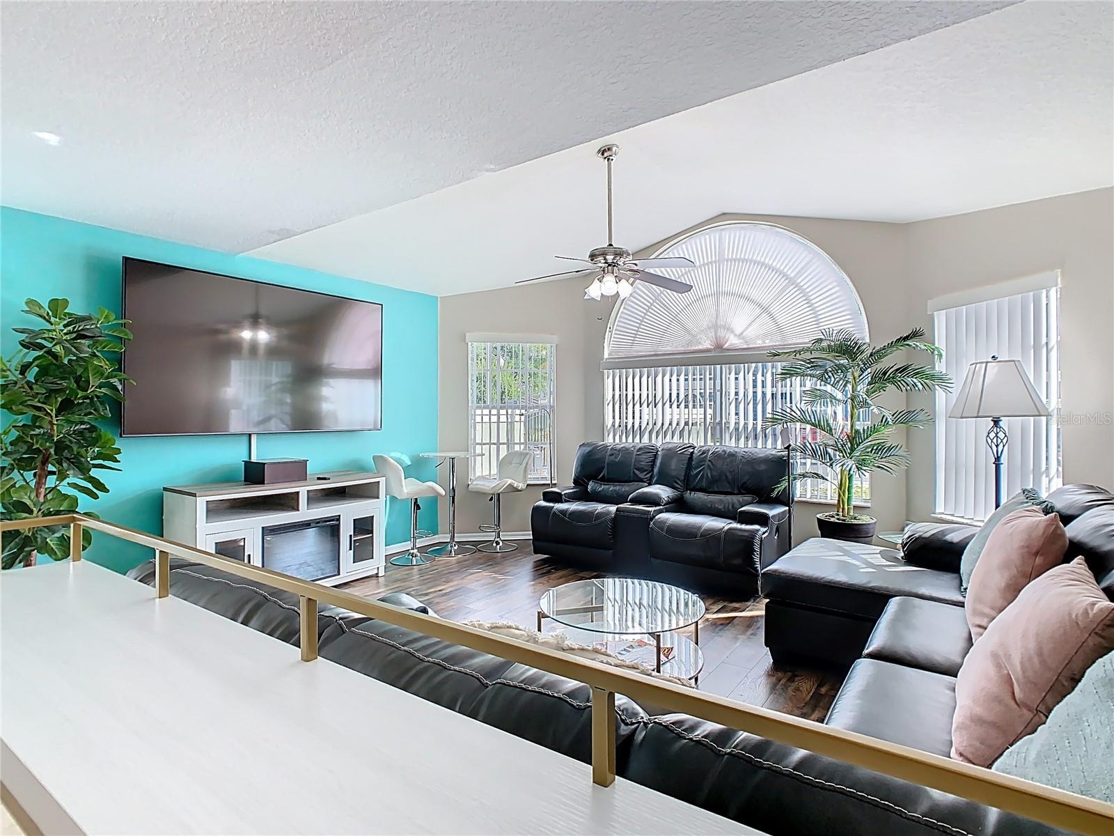 Image 2 of 36 For 8704 Knightsbridge Court B