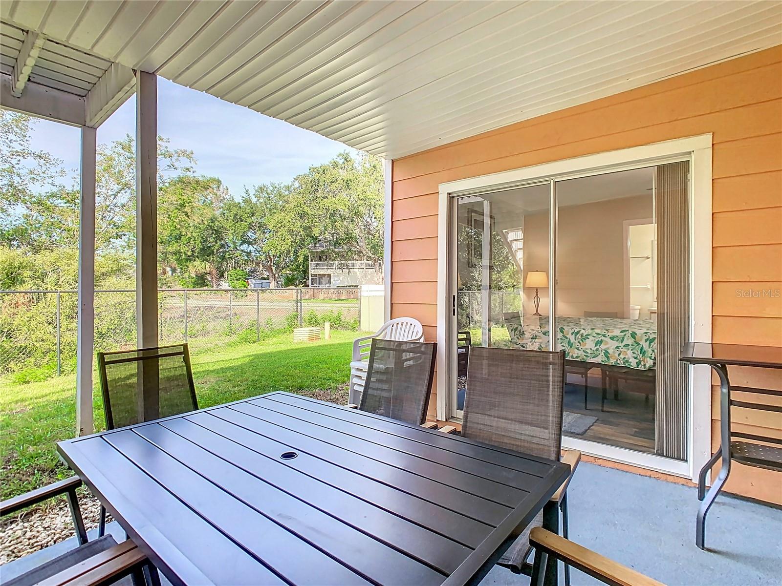 Image 23 of 36 For 8704 Knightsbridge Court B