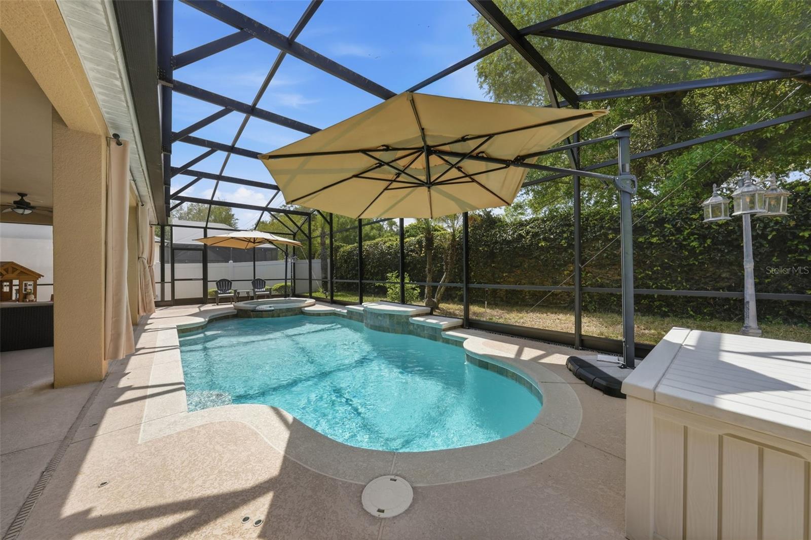 Listing photo id 19 for 979 Counts Crest Circle