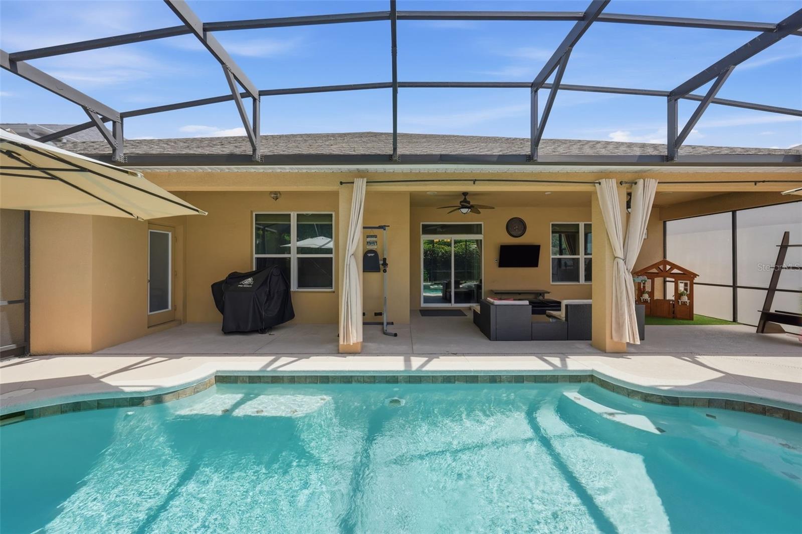 Listing photo id 20 for 979 Counts Crest Circle