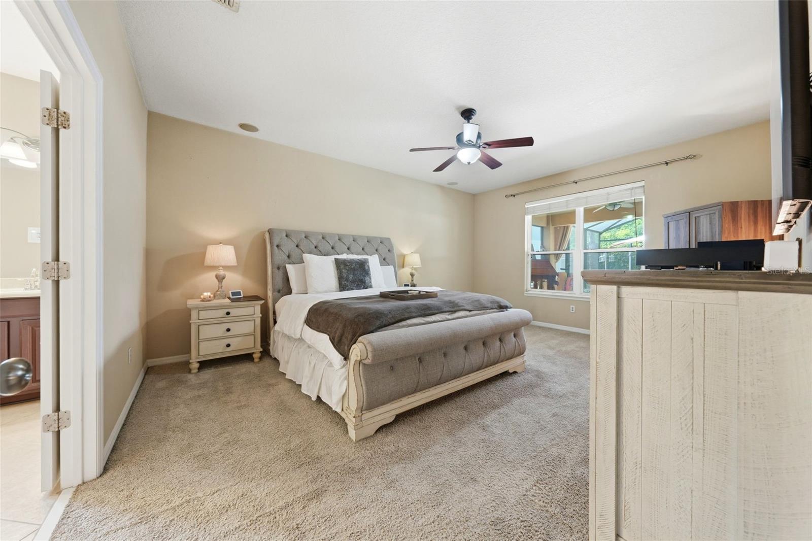 Listing photo id 23 for 979 Counts Crest Circle