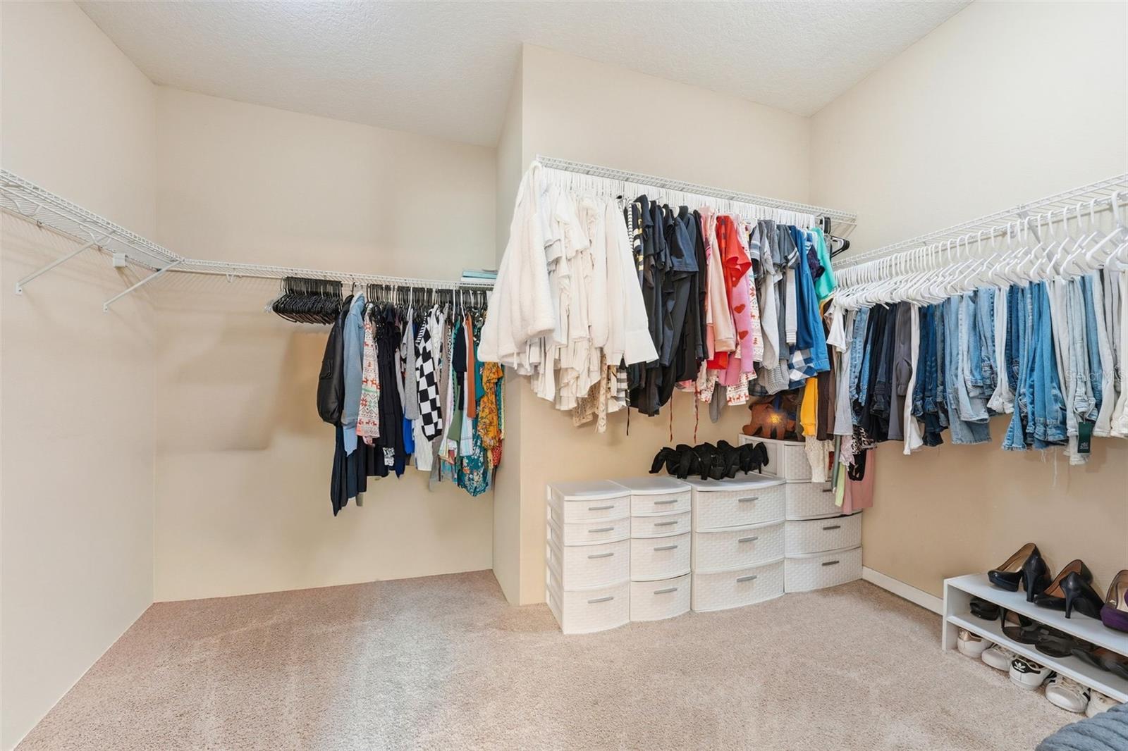 Listing photo id 27 for 979 Counts Crest Circle