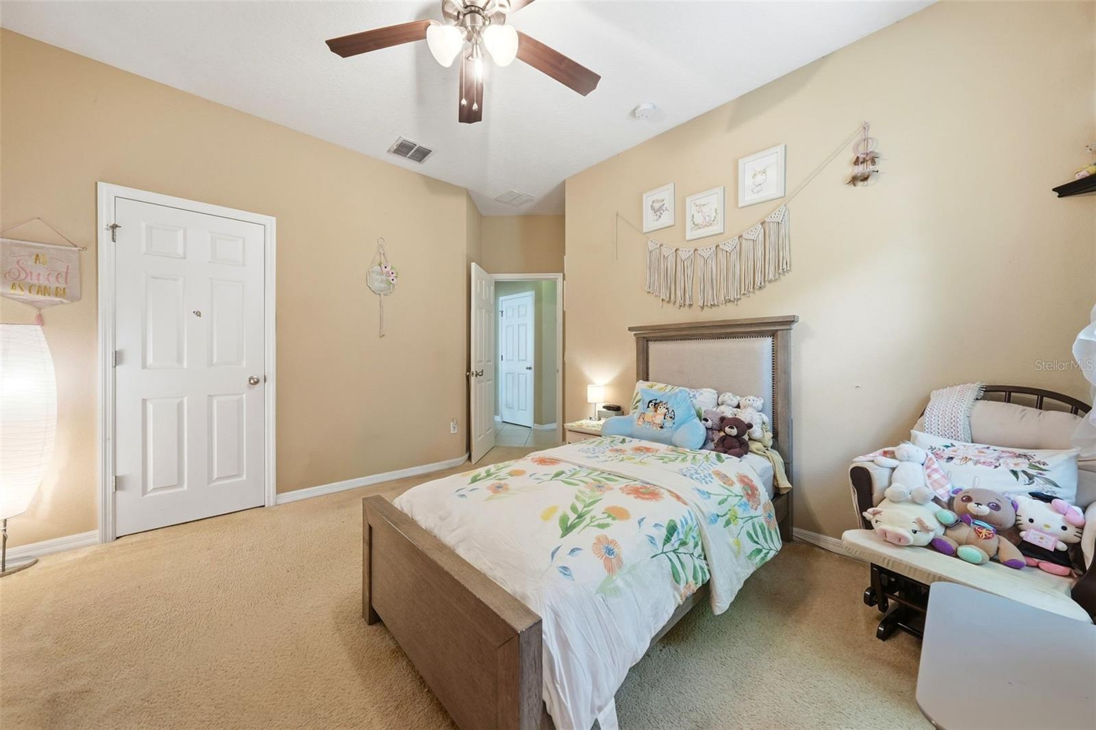 Listing photo id 29 for 979 Counts Crest Circle