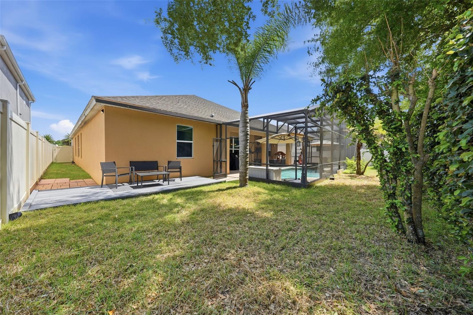 Listing photo id 34 for 979 Counts Crest Circle