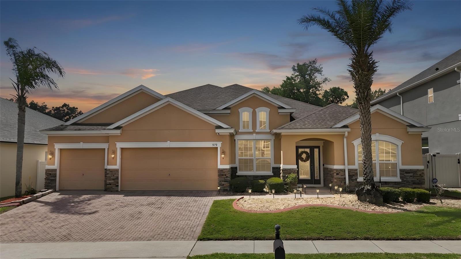 Listing photo id 46 for 979 Counts Crest Circle