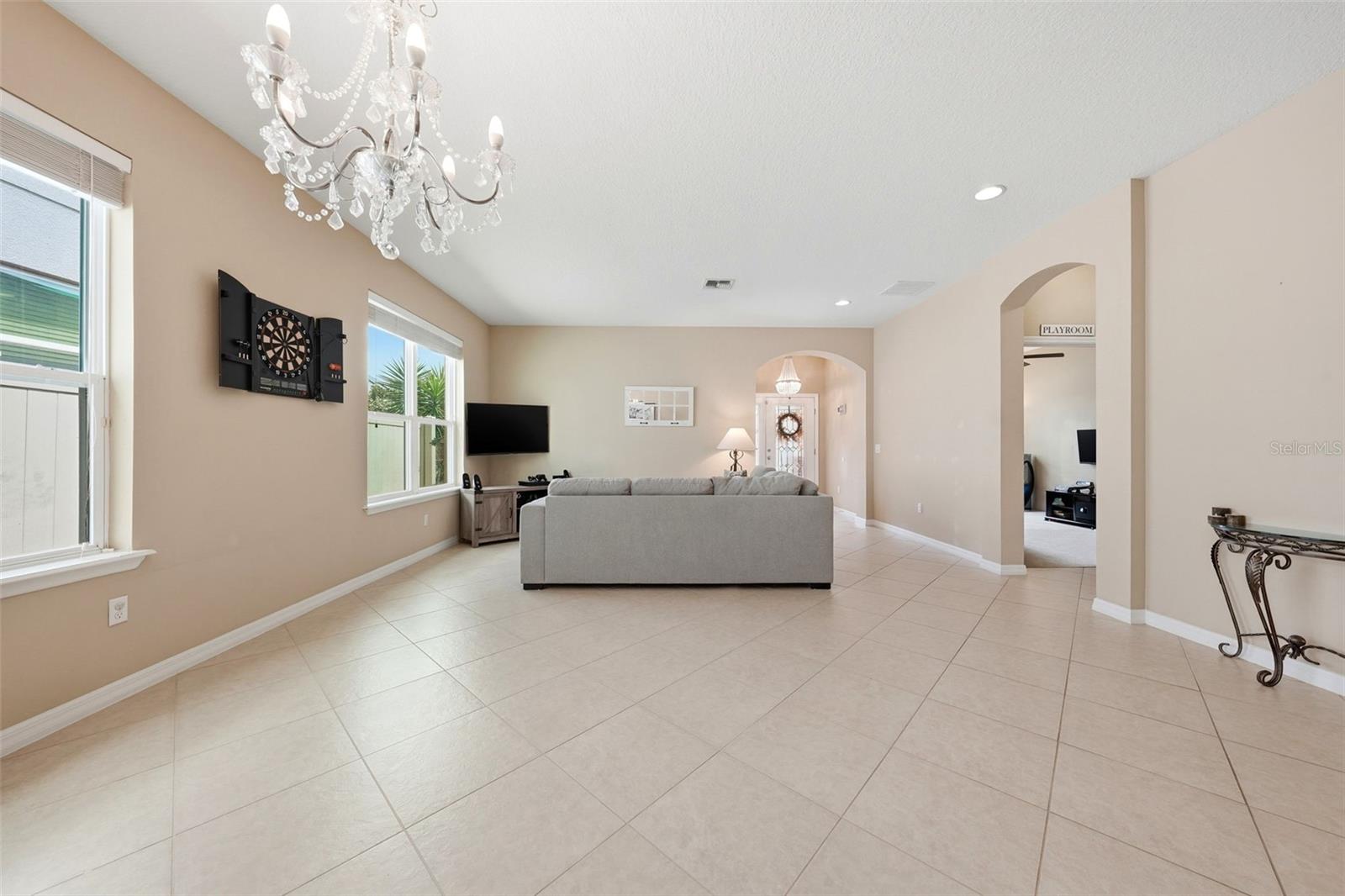 Listing photo id 7 for 979 Counts Crest Circle