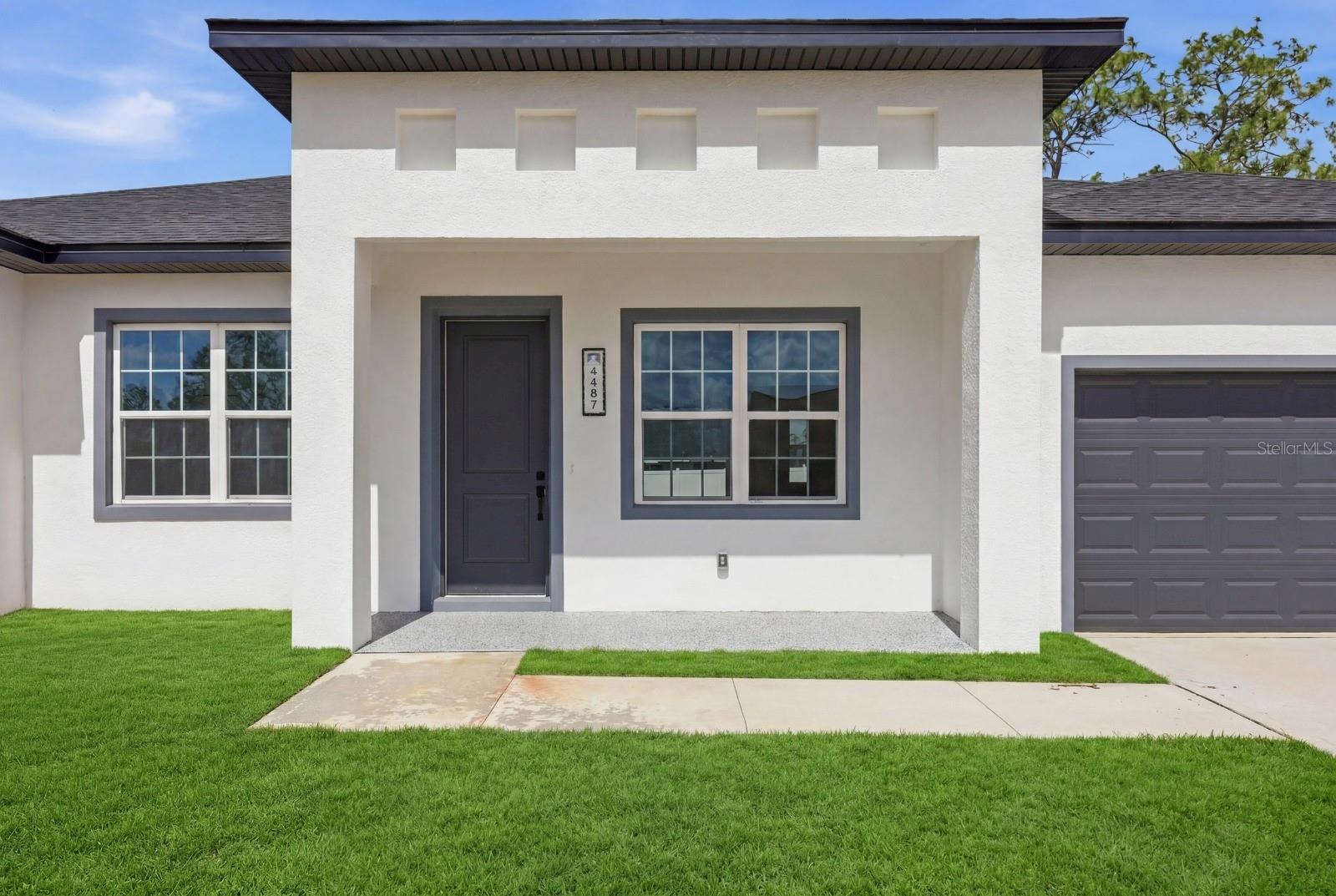 Image 3 of 43 For 4487 152 Street
