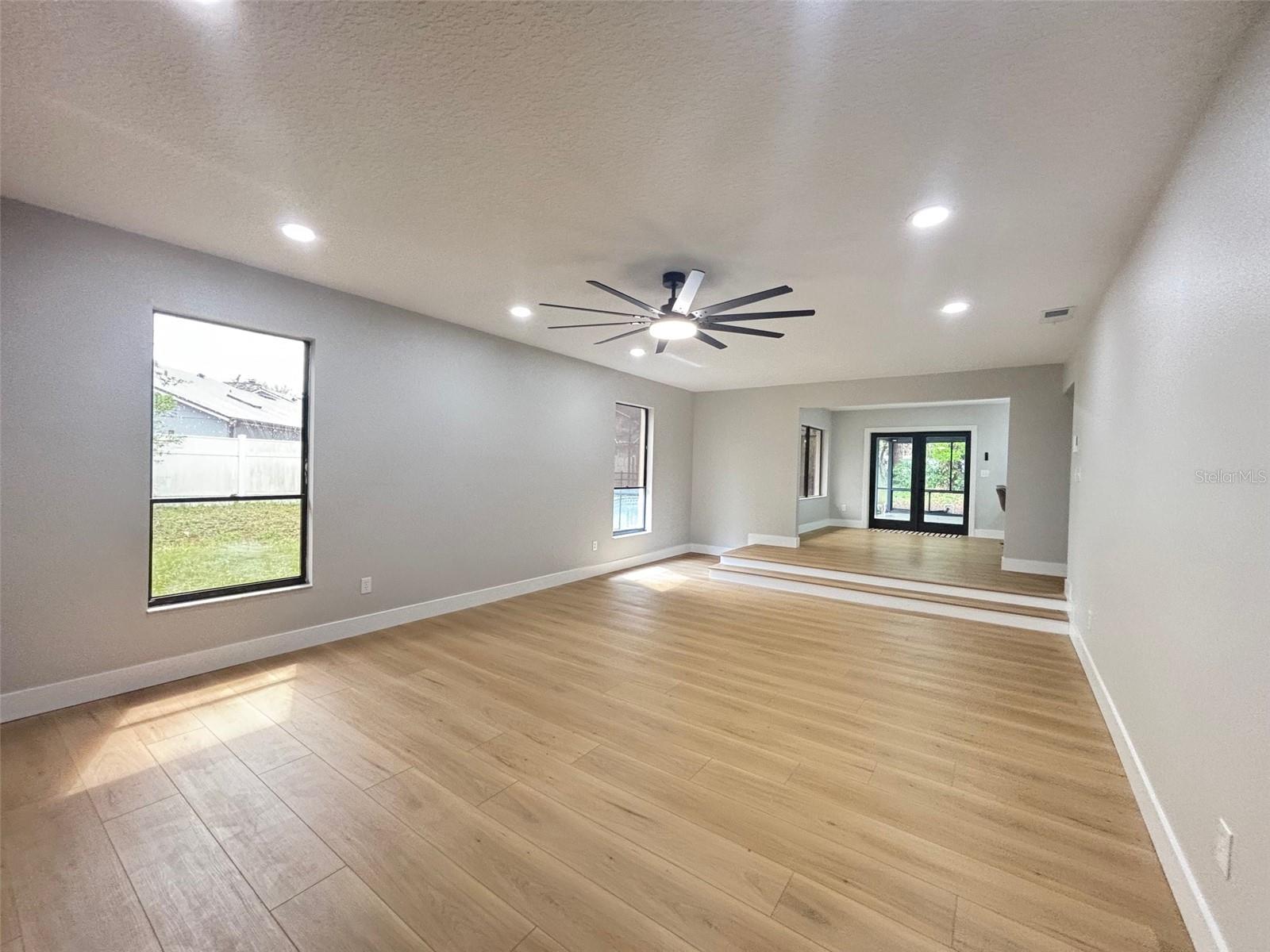 Image 35 of 58 For 4208 Arbor Oaks Court