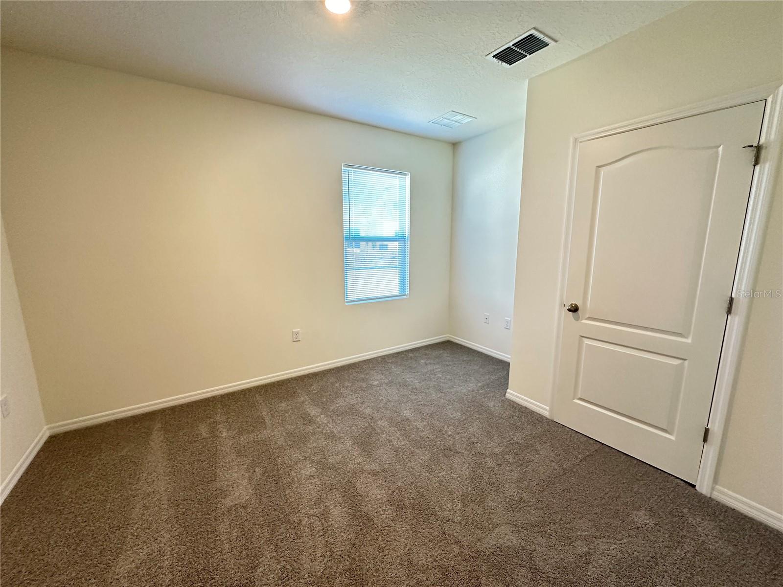 Image 11 of 23 For 1169 Cascades Avenue