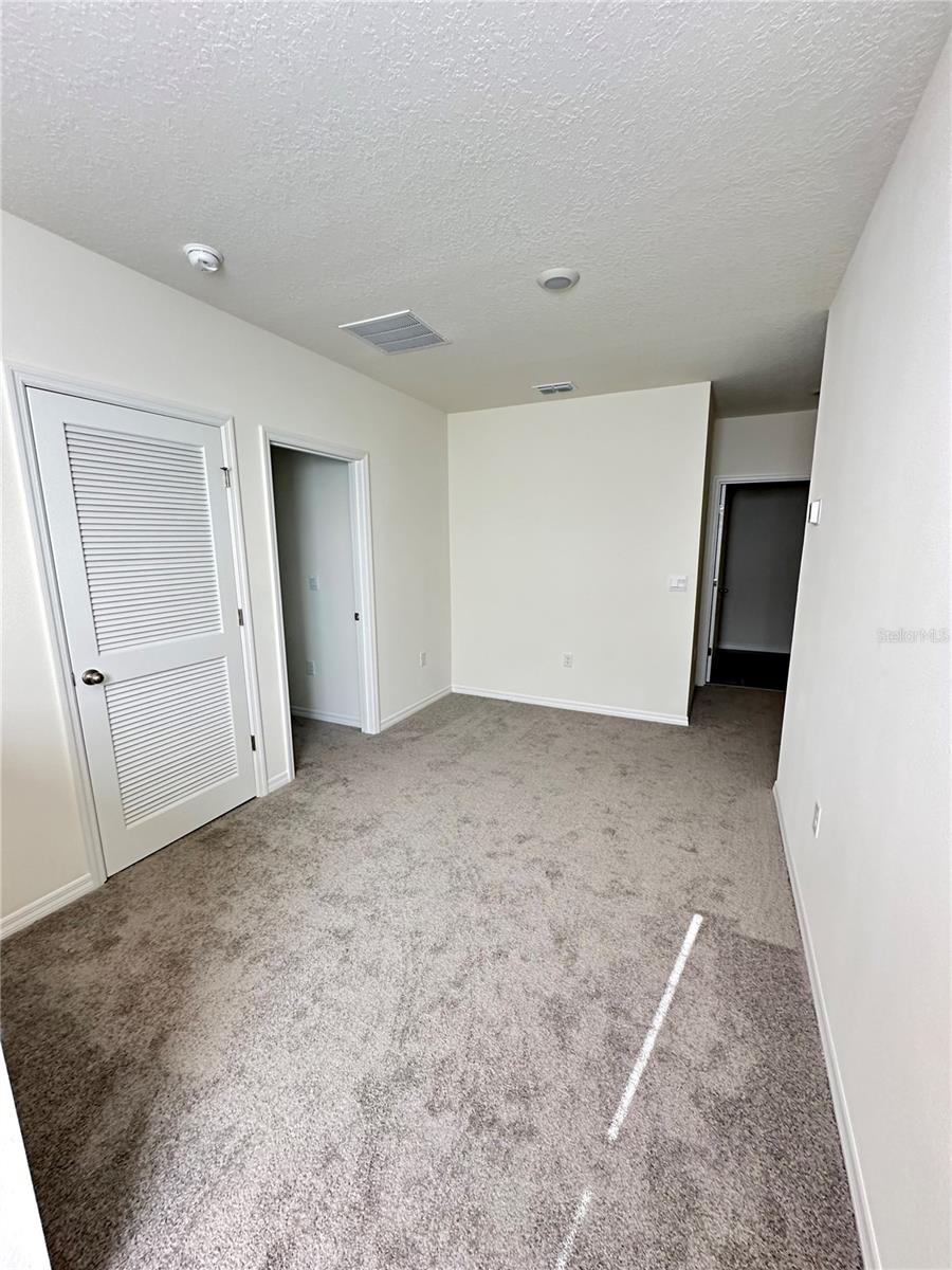 Image 13 of 23 For 1169 Cascades Avenue