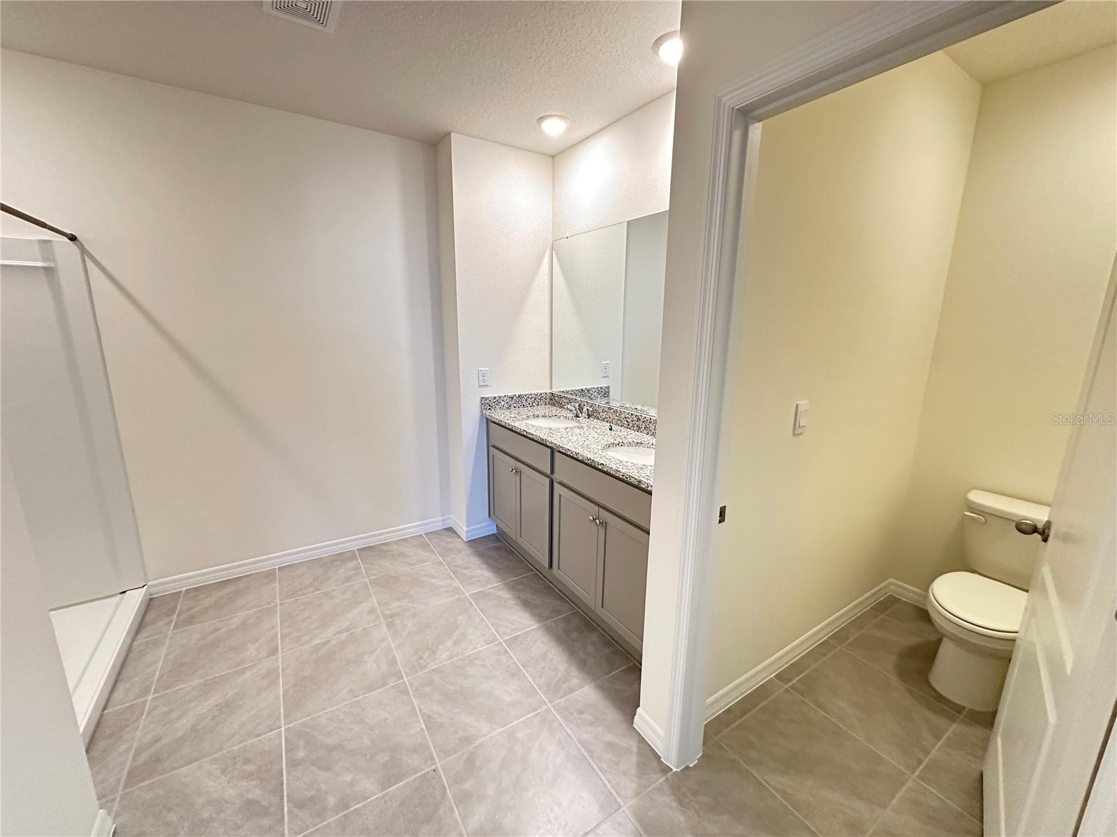 Image 18 of 23 For 1169 Cascades Avenue