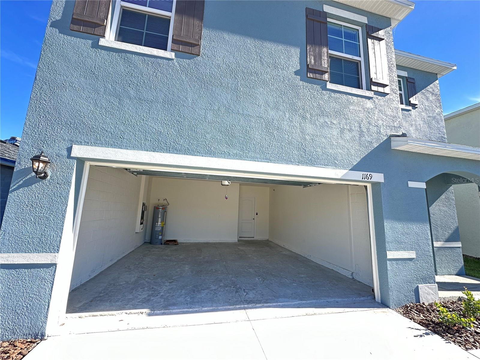 Image 4 of 23 For 1169 Cascades Avenue