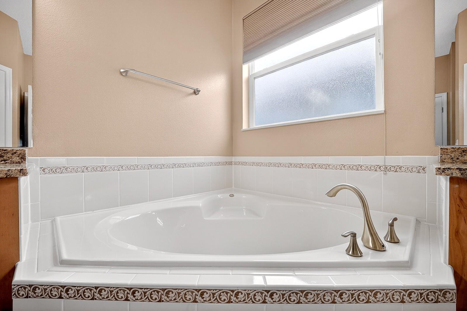 Image 24 of 46 For 1374 Lexington Avenue