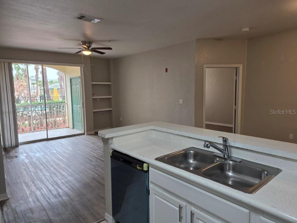 Image 11 of 44 For 8836 Dunes Court 106