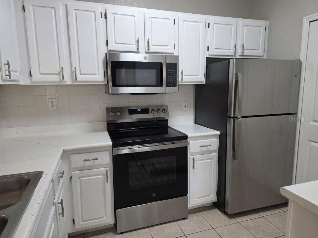 Image 14 of 44 For 8836 Dunes Court 106