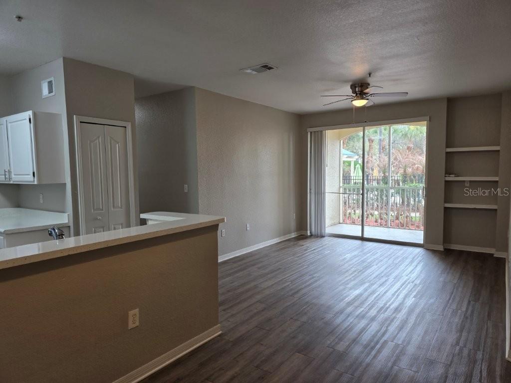 Image 9 of 44 For 8836 Dunes Court 106