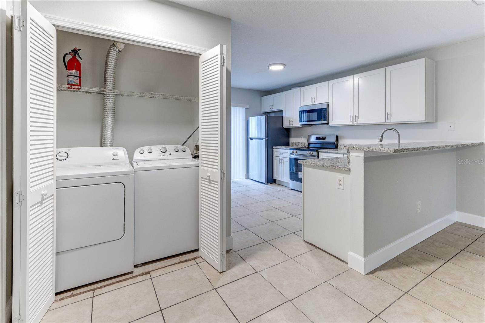 Image 24 of 39 For 3651 Goldenrod Road D101