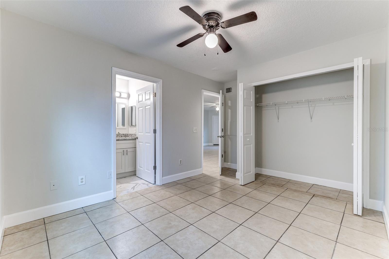 Image 28 of 39 For 3651 Goldenrod Road D101