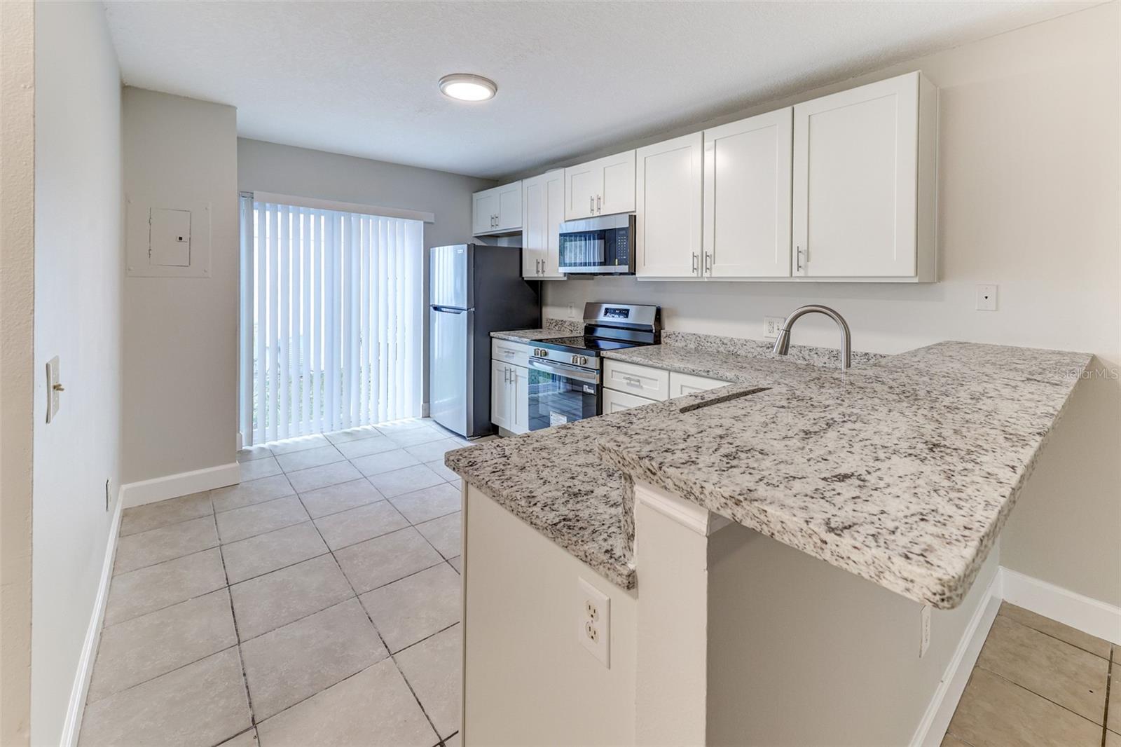 Image 9 of 39 For 3651 Goldenrod Road D101