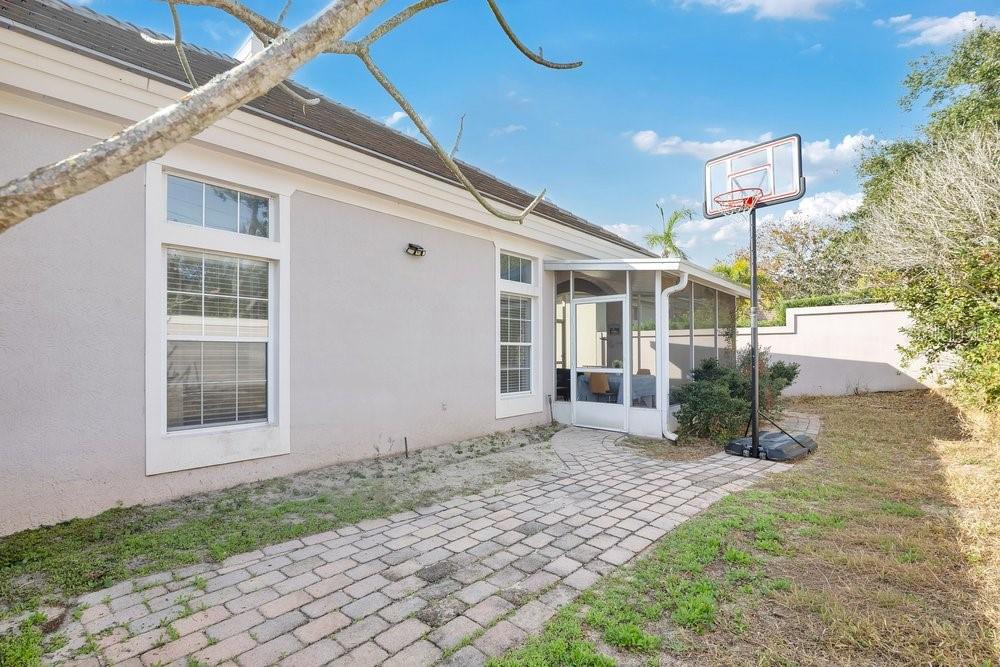 Image 23 of 31 For 8325 Foxworth Circle 22