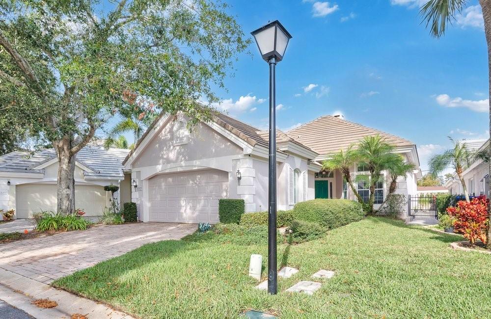 Image 3 of 31 For 8325 Foxworth Circle 22