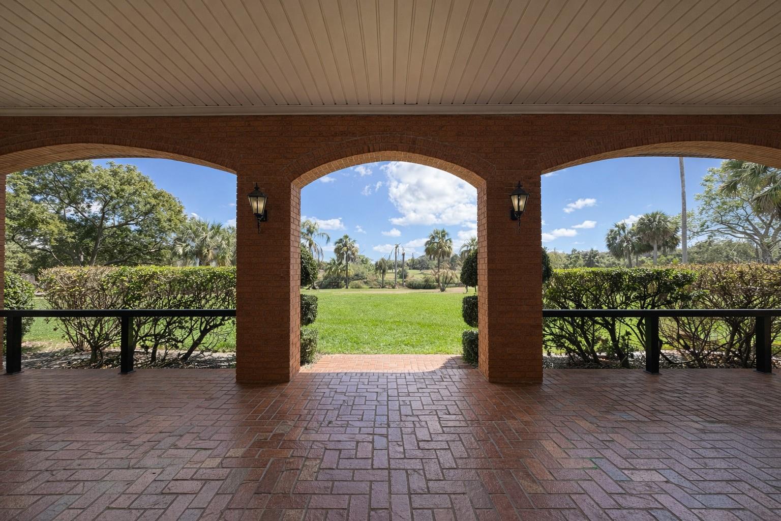 Image 31 of 37 For 6 Palm Way 