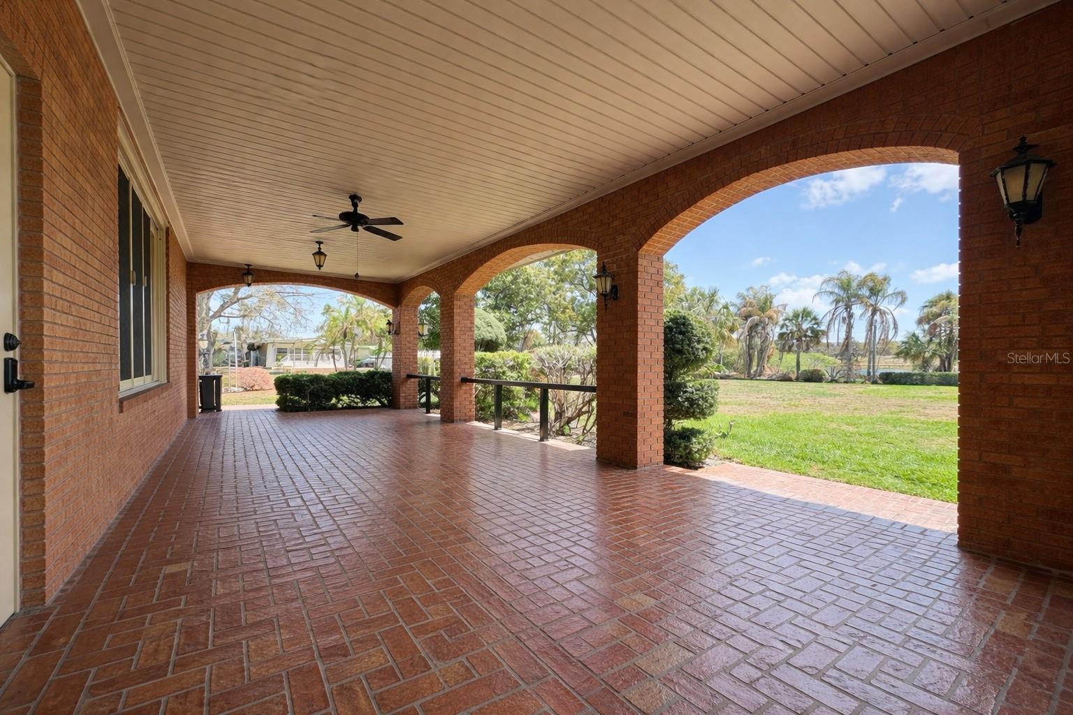 Image 32 of 37 For 6 Palm Way 