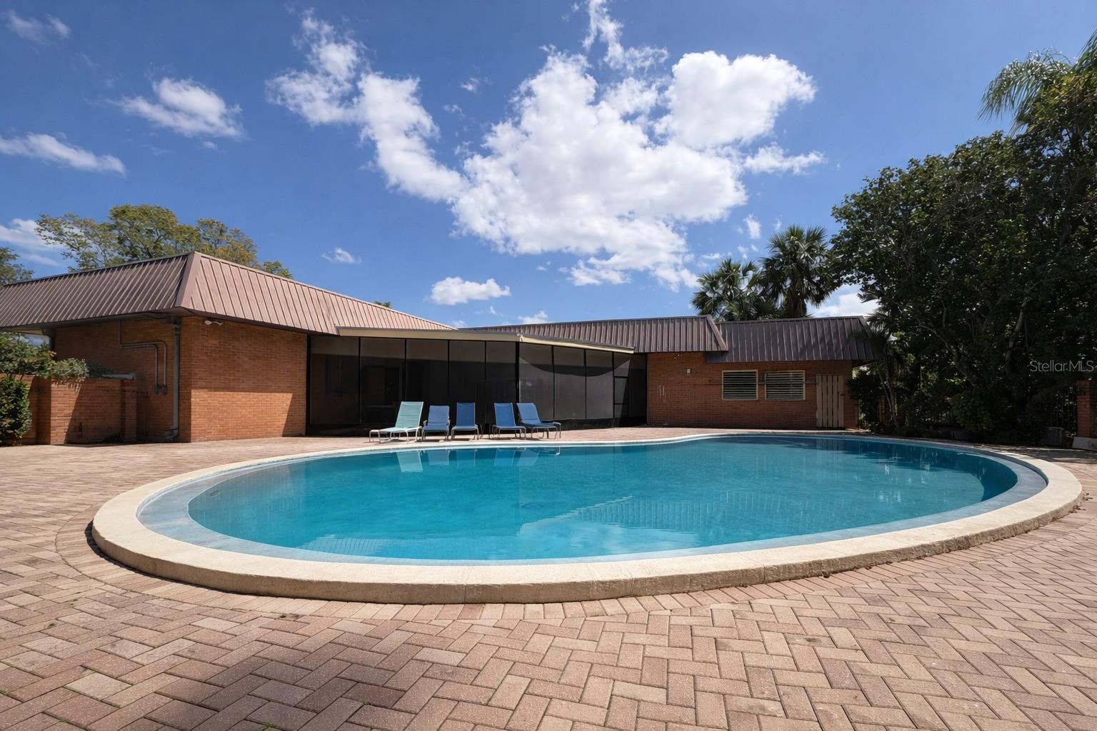 Image 36 of 37 For 6 Palm Way 