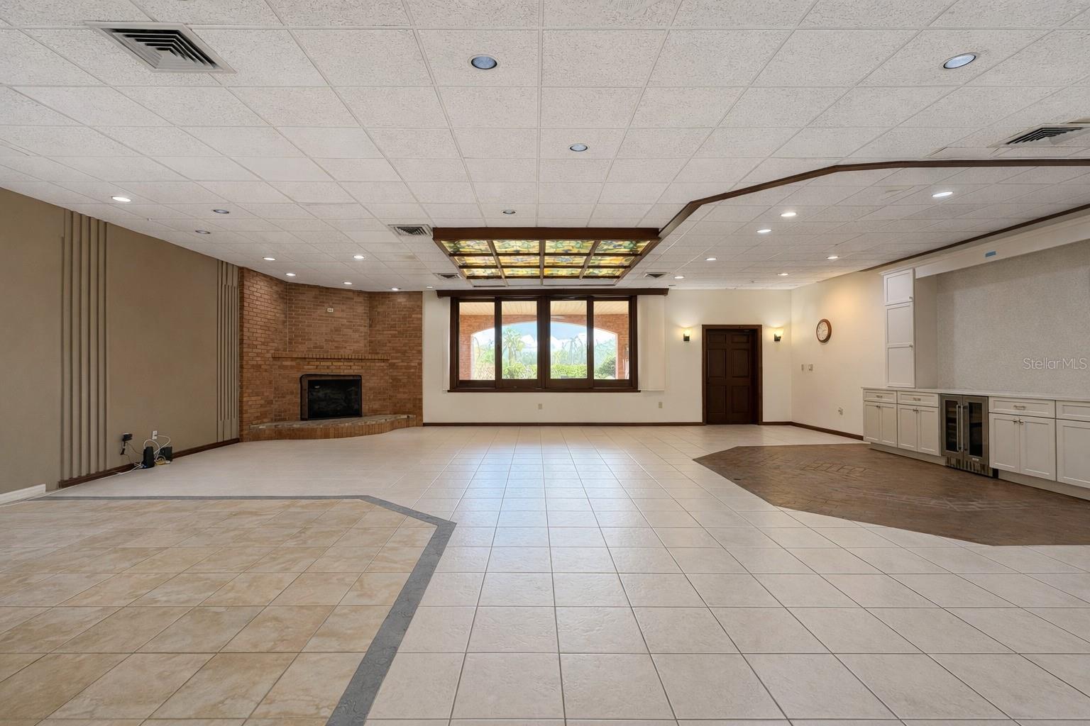 Image 5 of 37 For 6 Palm Way 