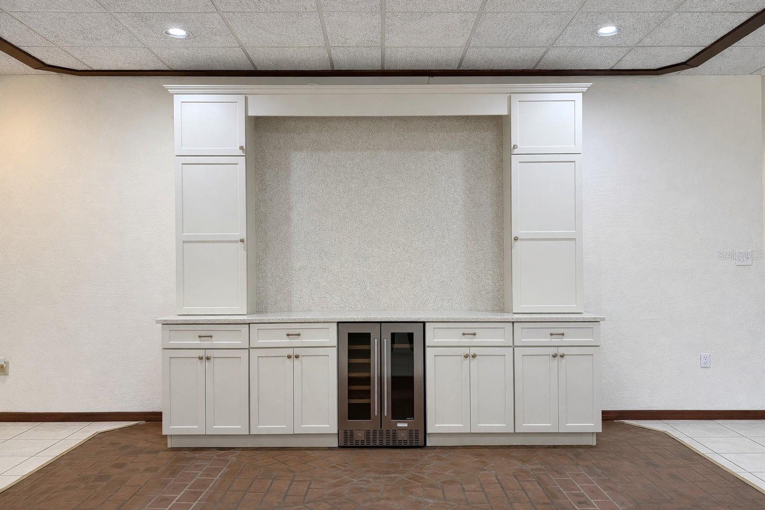 Image 7 of 37 For 6 Palm Way 