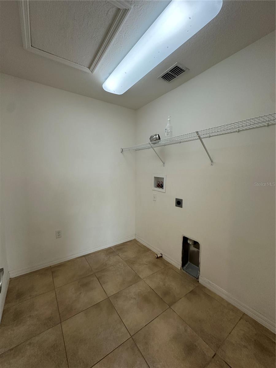 Image 19 of 27 For 2266 Sheboygan Place