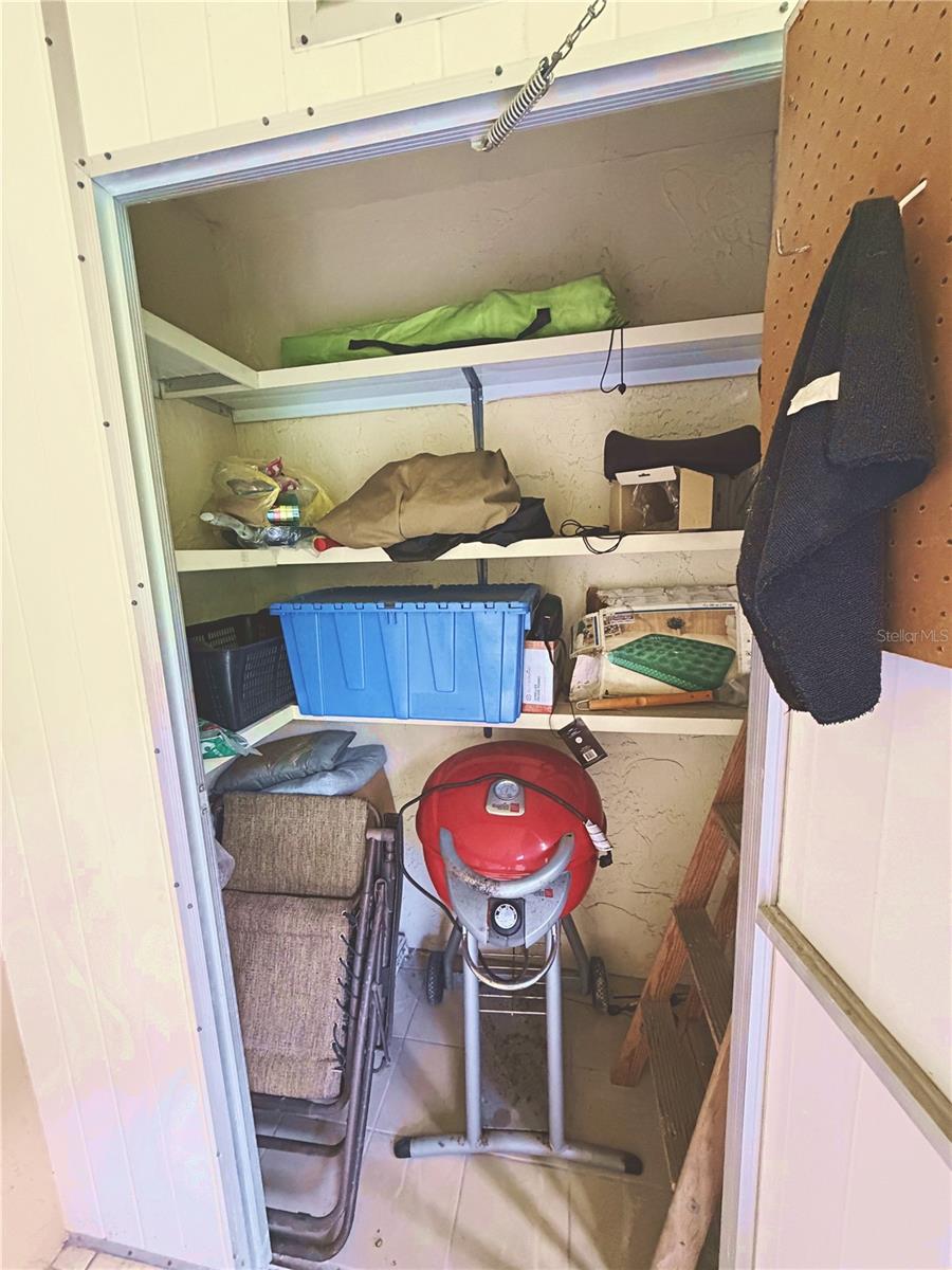 Image 13 of 34 For 140 Lake Meryl Drive 233