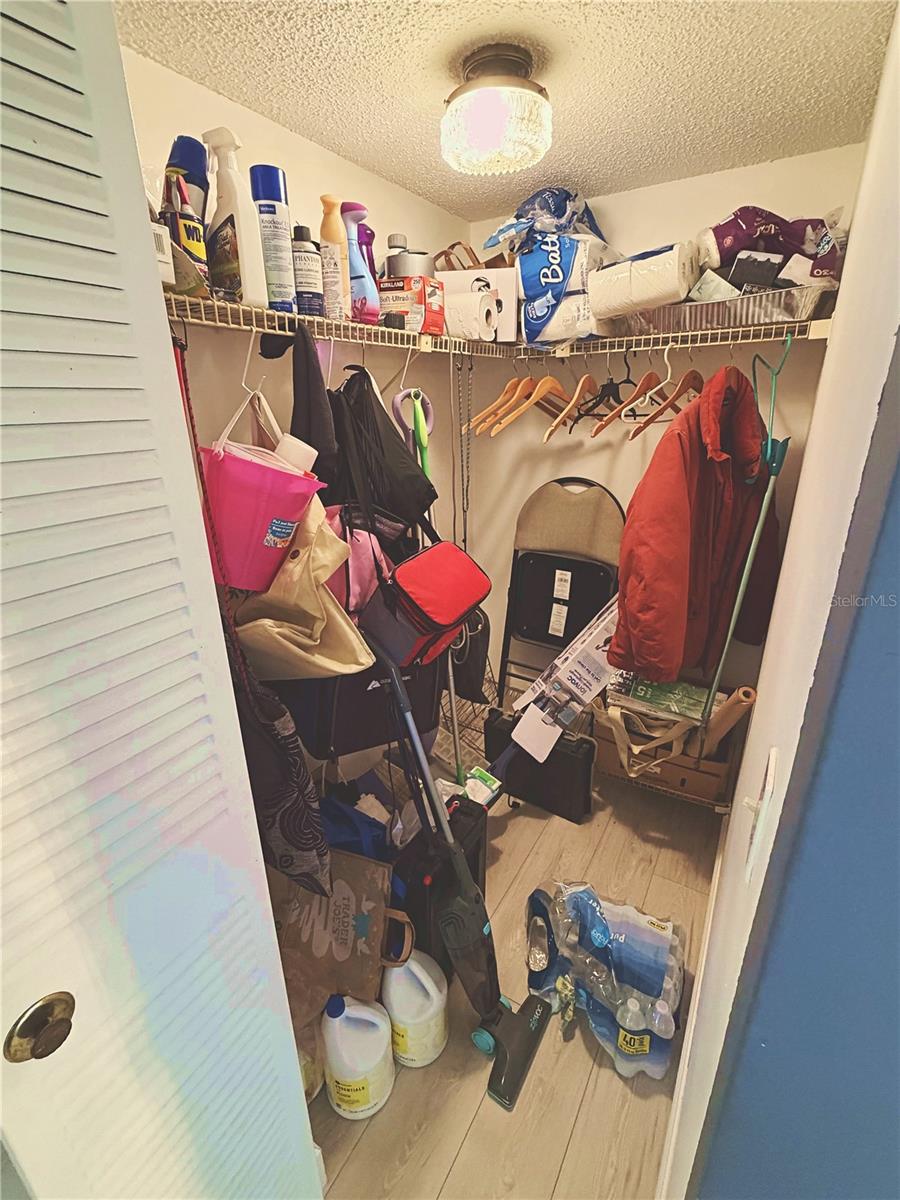 Image 20 of 34 For 140 Lake Meryl Drive 233