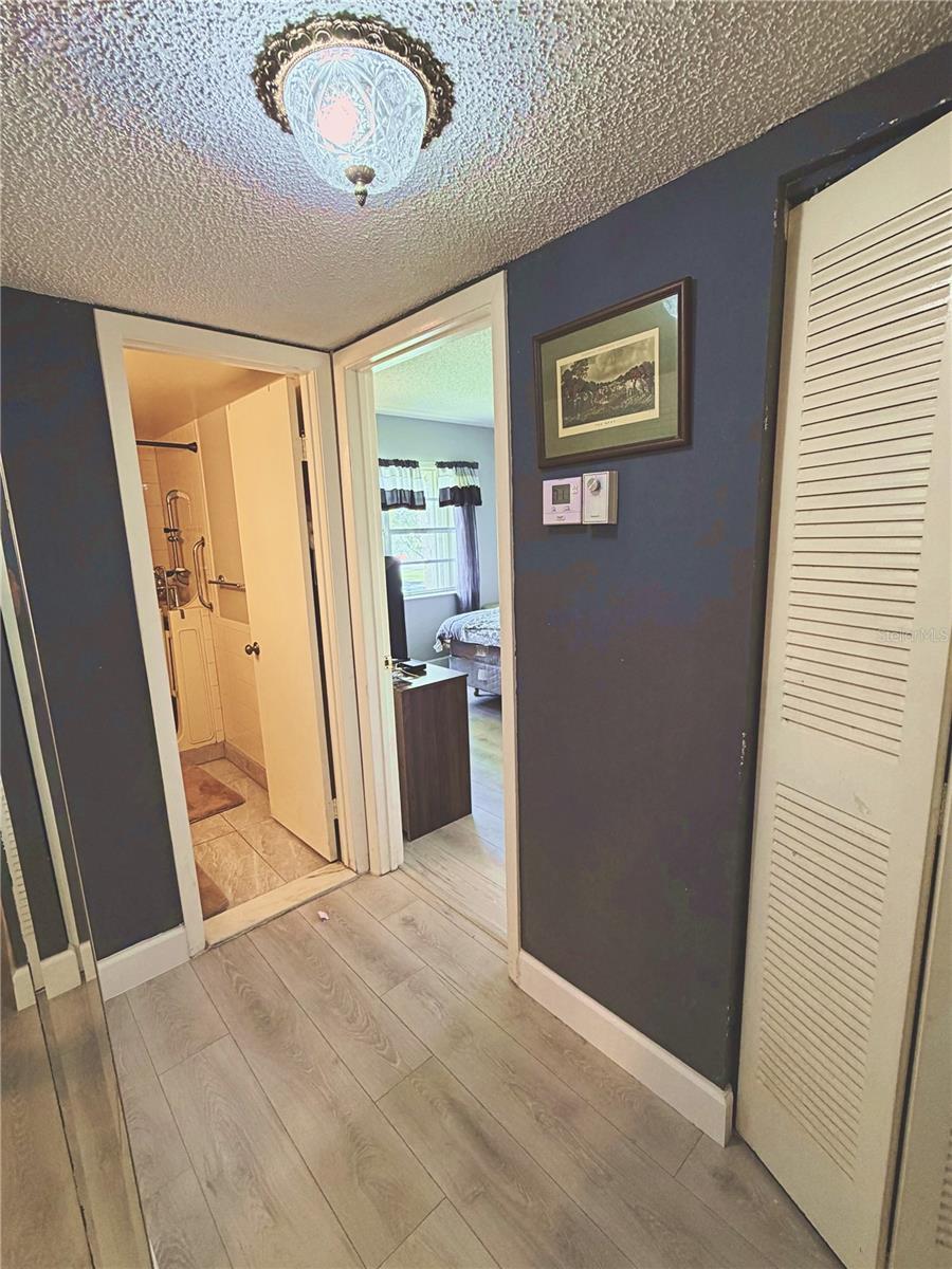 Image 21 of 34 For 140 Lake Meryl Drive 233