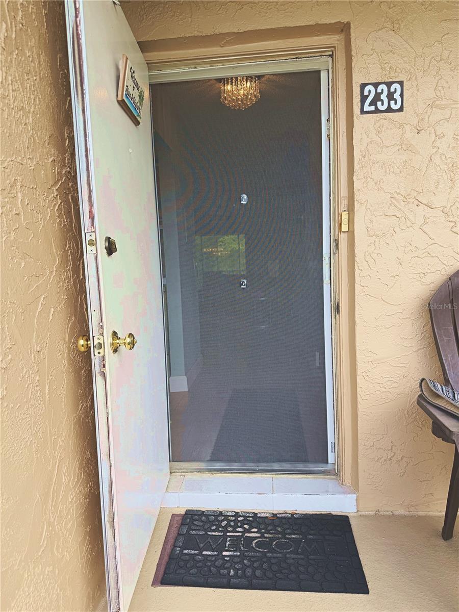 Image 29 of 34 For 140 Lake Meryl Drive 233