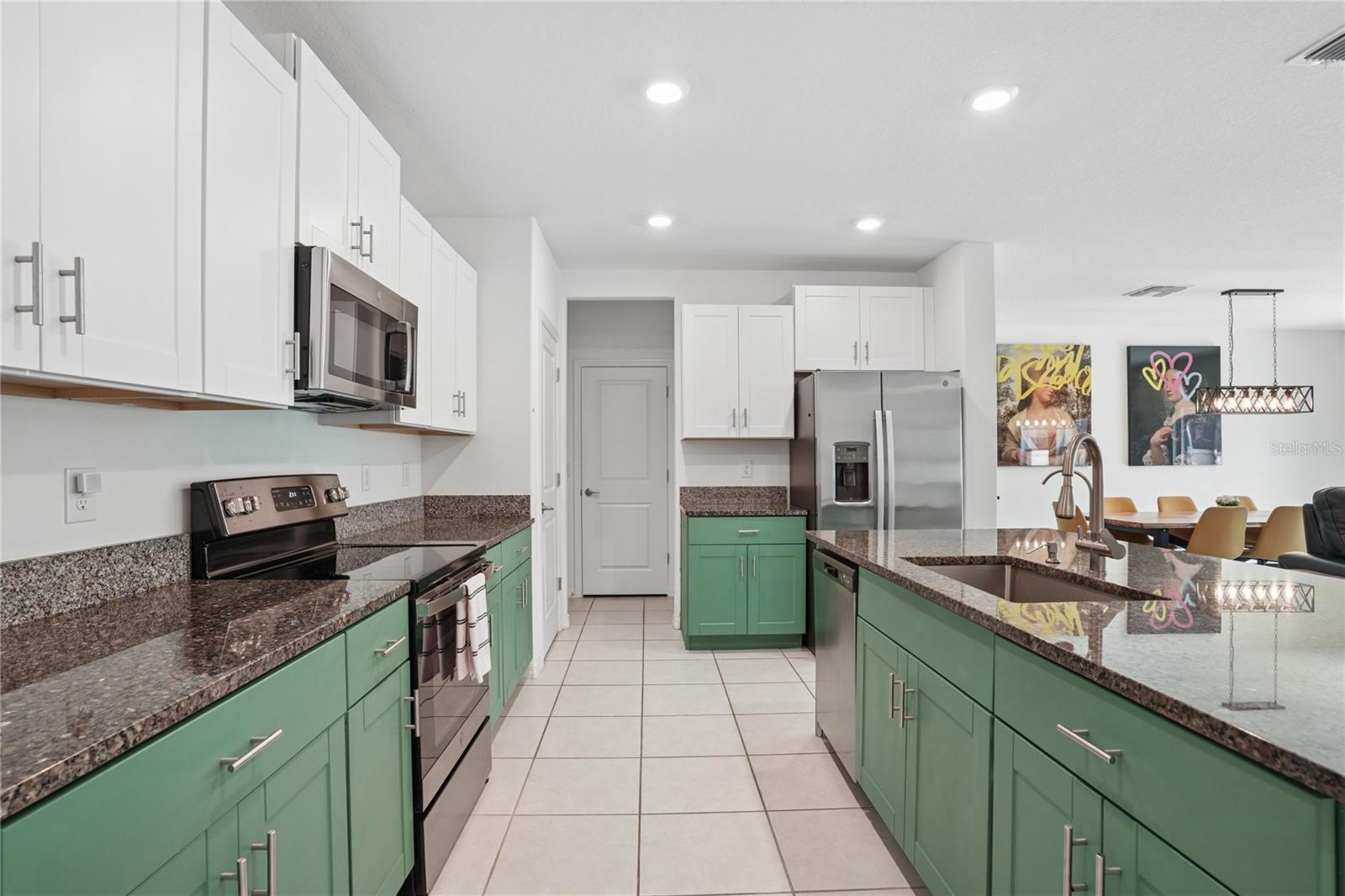 Image 10 of 25 For 1718 Red Loop