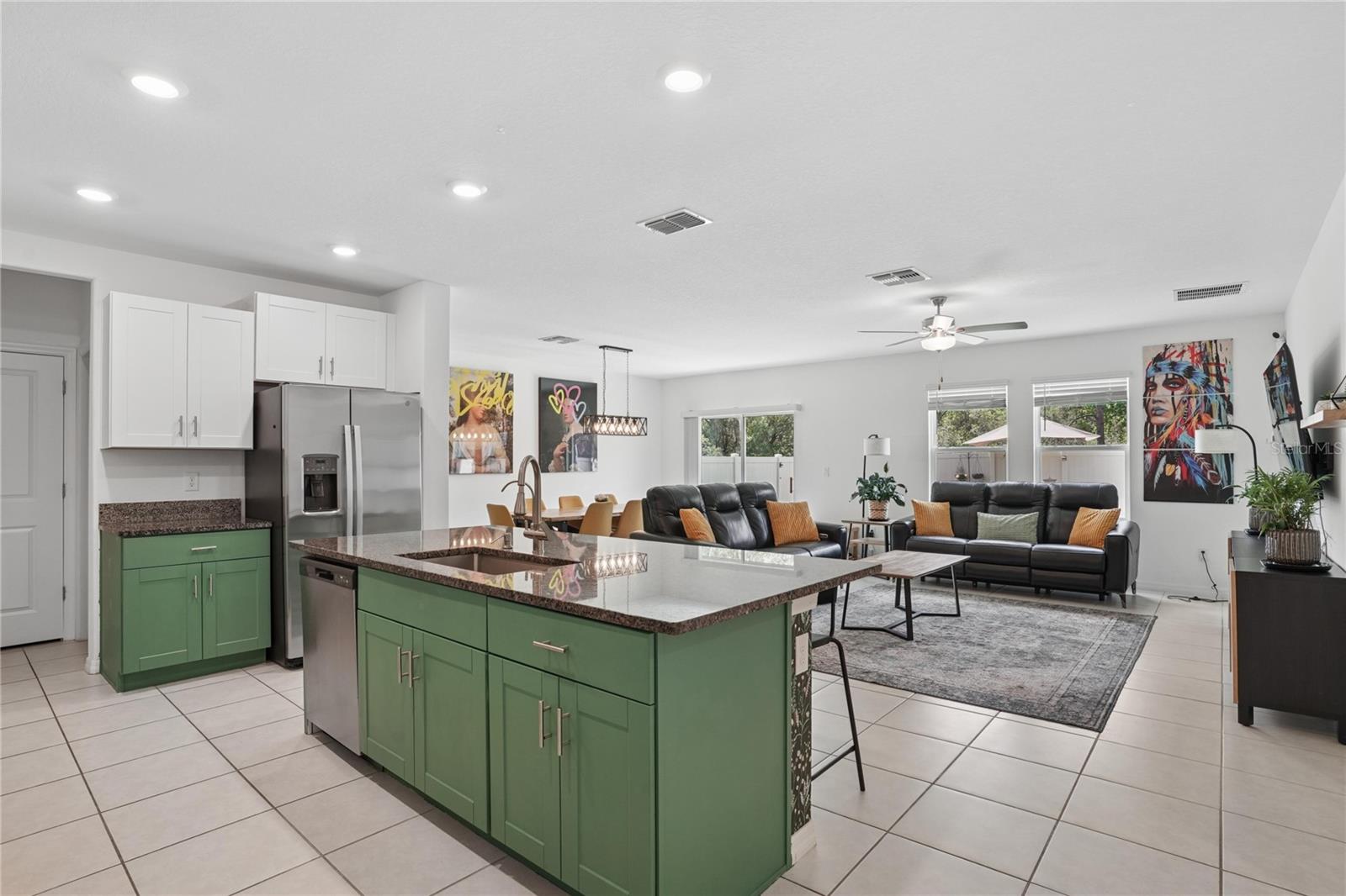 Image 11 of 25 For 1718 Red Loop