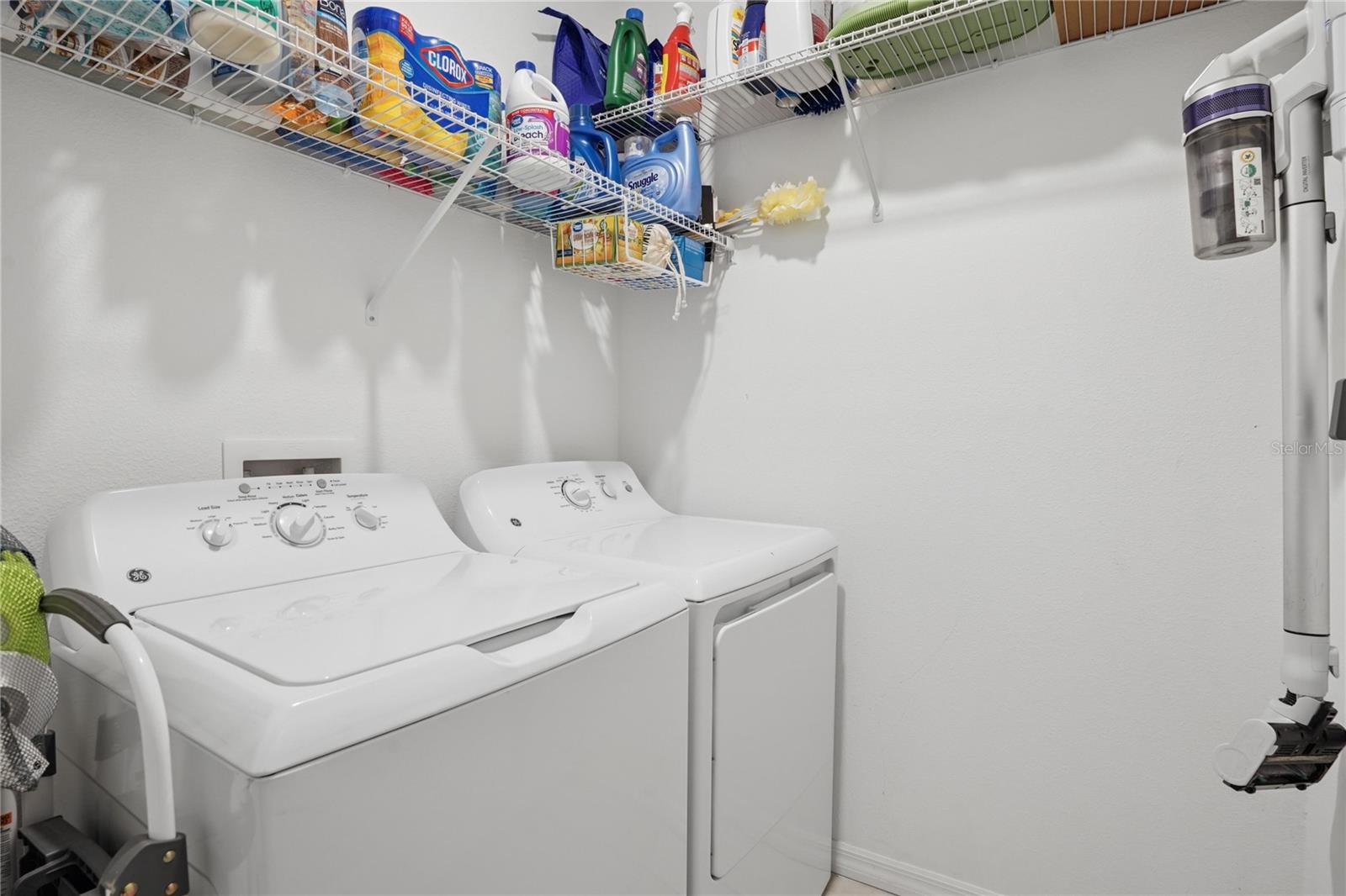 Image 13 of 25 For 1718 Red Loop